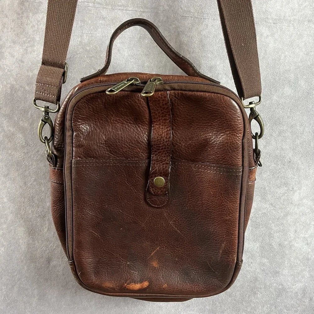 Duluth Trading Company Lifetime Brown Patina Leather Vintage Crossbody Bag